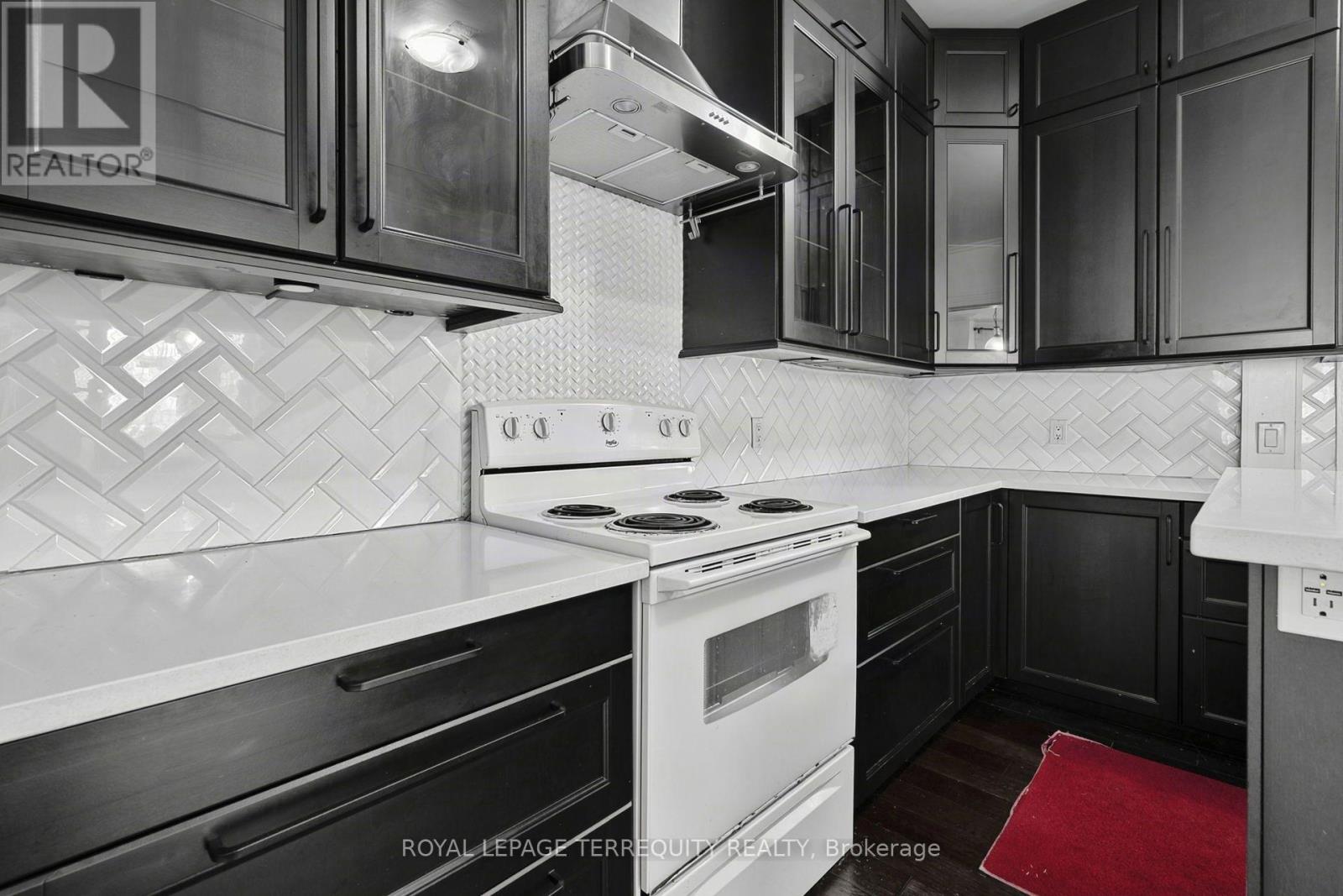 35 Elizabeth Street N, Brampton, Ontario  L6X 1S3 - Photo 12 - W13706134