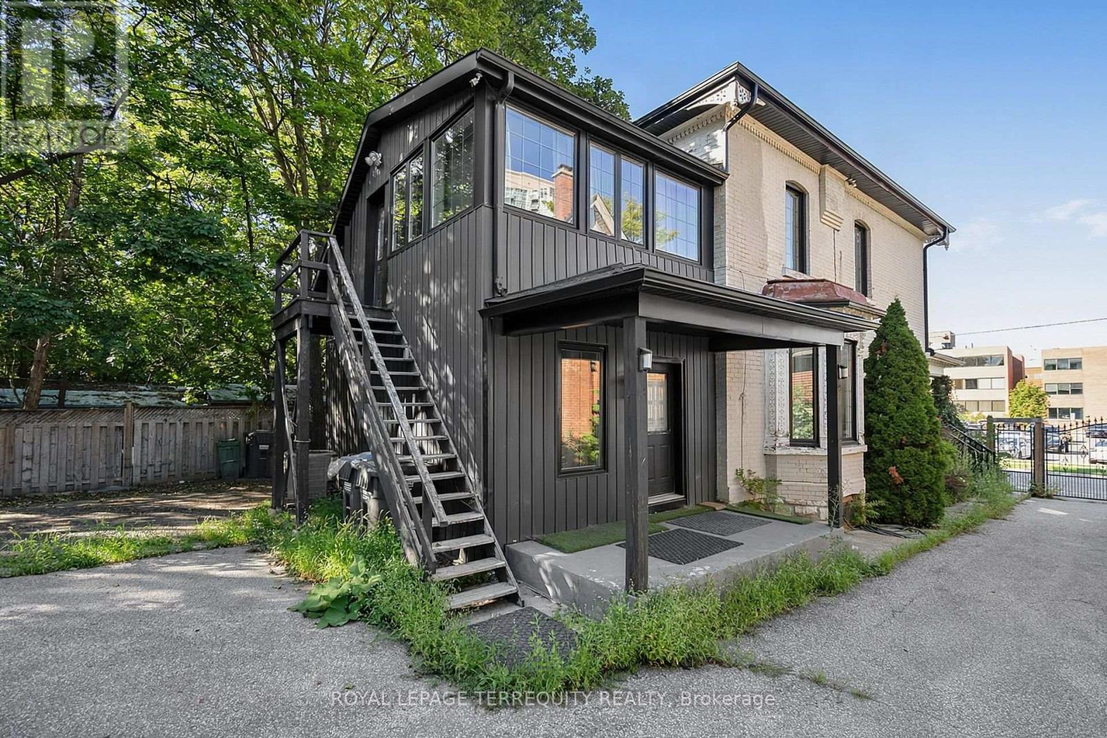 35 Elizabeth Street N, Brampton, Ontario  L6X 1S3 - Photo 31 - W13706134