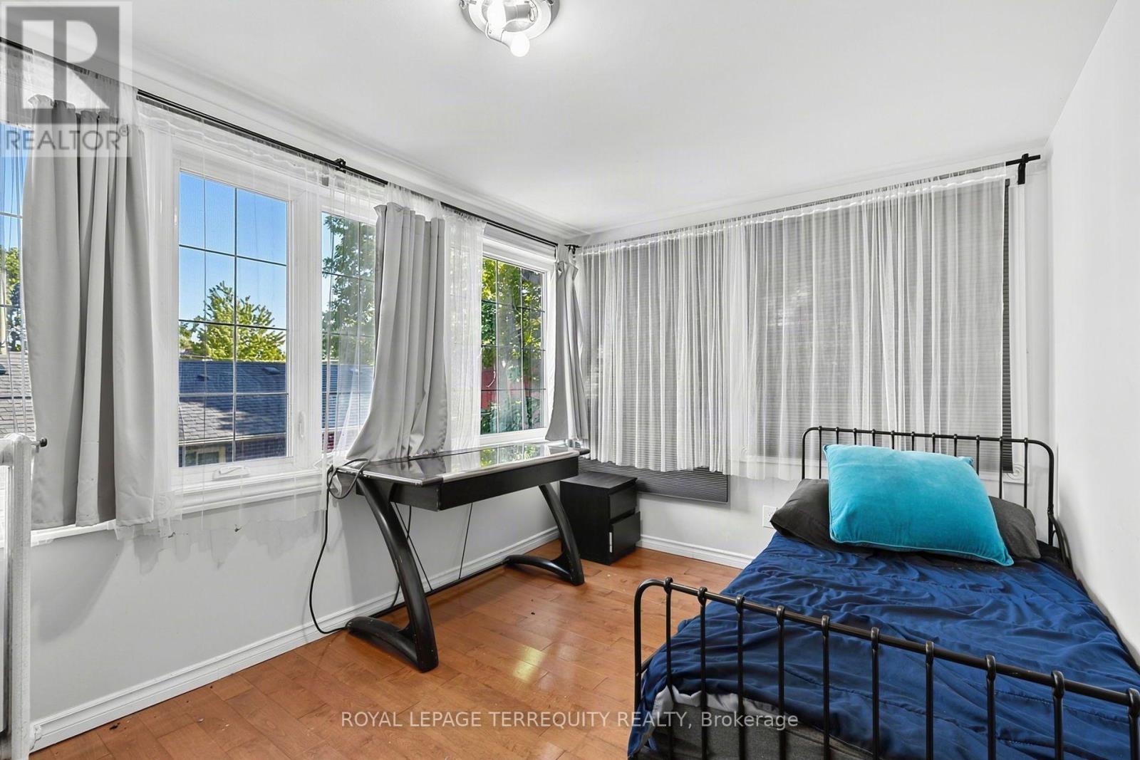 35 Elizabeth Street N, Brampton, Ontario  L6X 1S3 - Photo 32 - W13706134