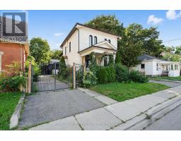 35 ELIZABETH STREET N, Brampton, Ontario
