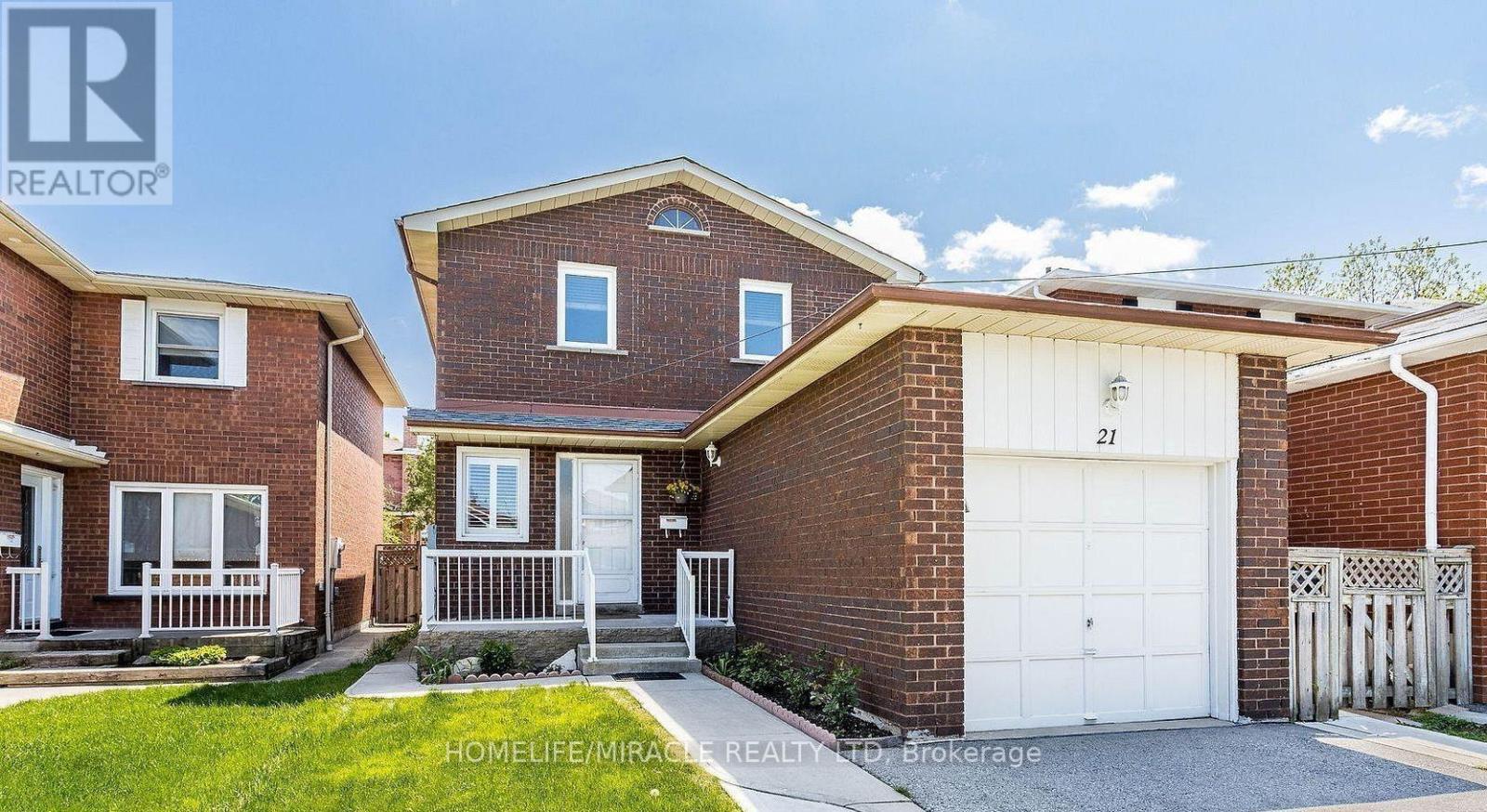 21 TRALEE STREET, Brampton, Ontario