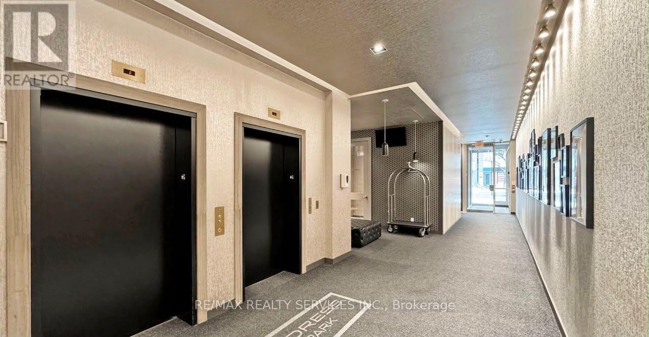 1004 - 1638 Bloor Street W, Toronto, Ontario M6P 0A6 - Photo 7 - W13706184