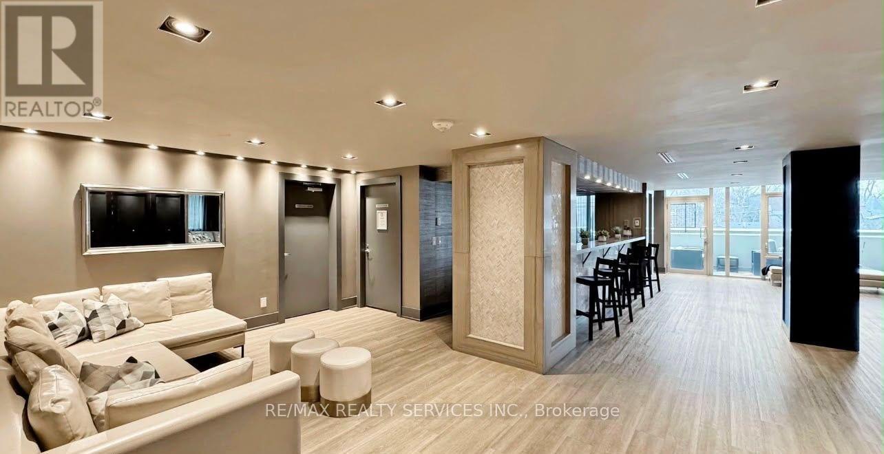 1004 - 1638 Bloor Street W, Toronto, Ontario M6P 0A6 - Photo 9 - W13706184