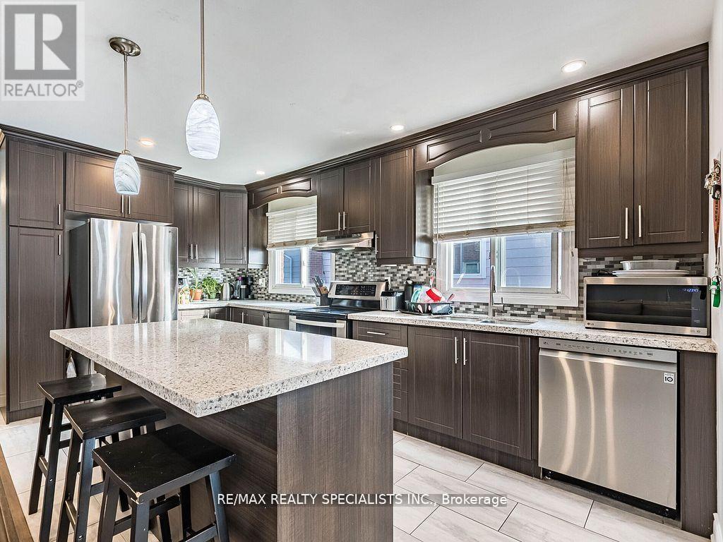 18 Ashford Court, Brampton, Ontario  L6V 2Z1 - Photo 16 - W13706198