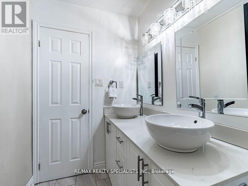 18 Ashford Court, Brampton, Ontario  L6V 2Z1 - Photo 29 - W13706198