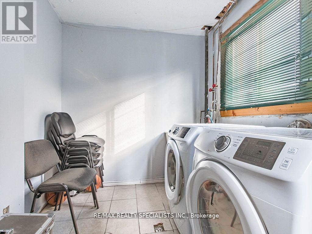 18 Ashford Court, Brampton, Ontario  L6V 2Z1 - Photo 30 - W13706198