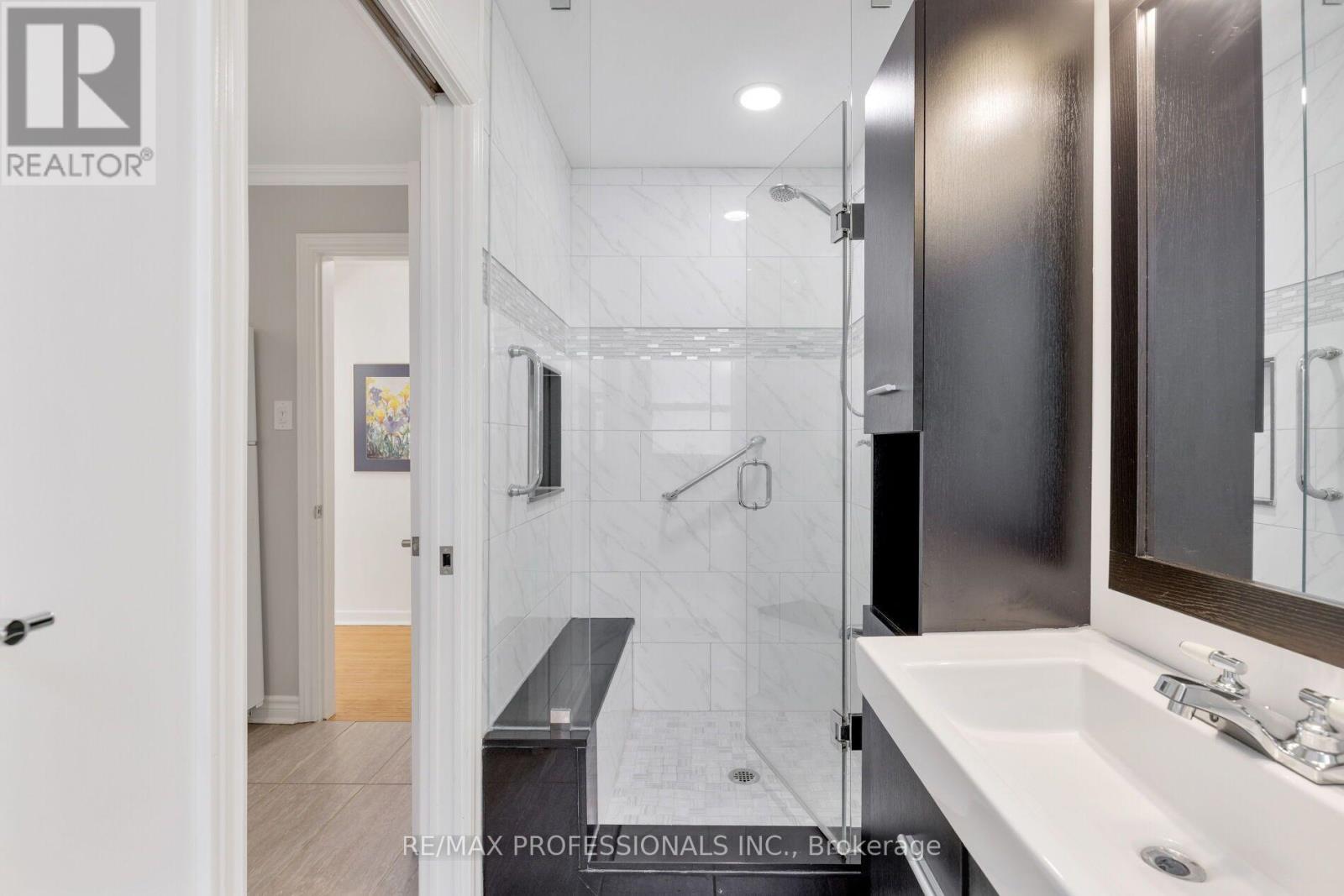 36 Thicket Road, Toronto, Ontario  M9C 2T6 - Photo 44 - W13706216