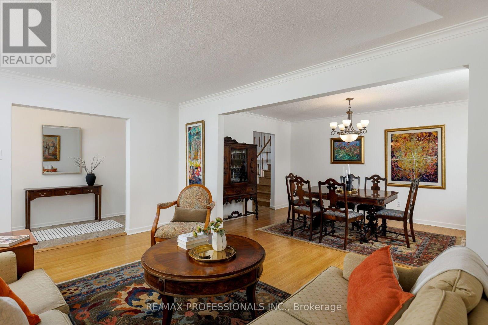 36 Thicket Road, Toronto, Ontario  M9C 2T6 - Photo 9 - W13706216