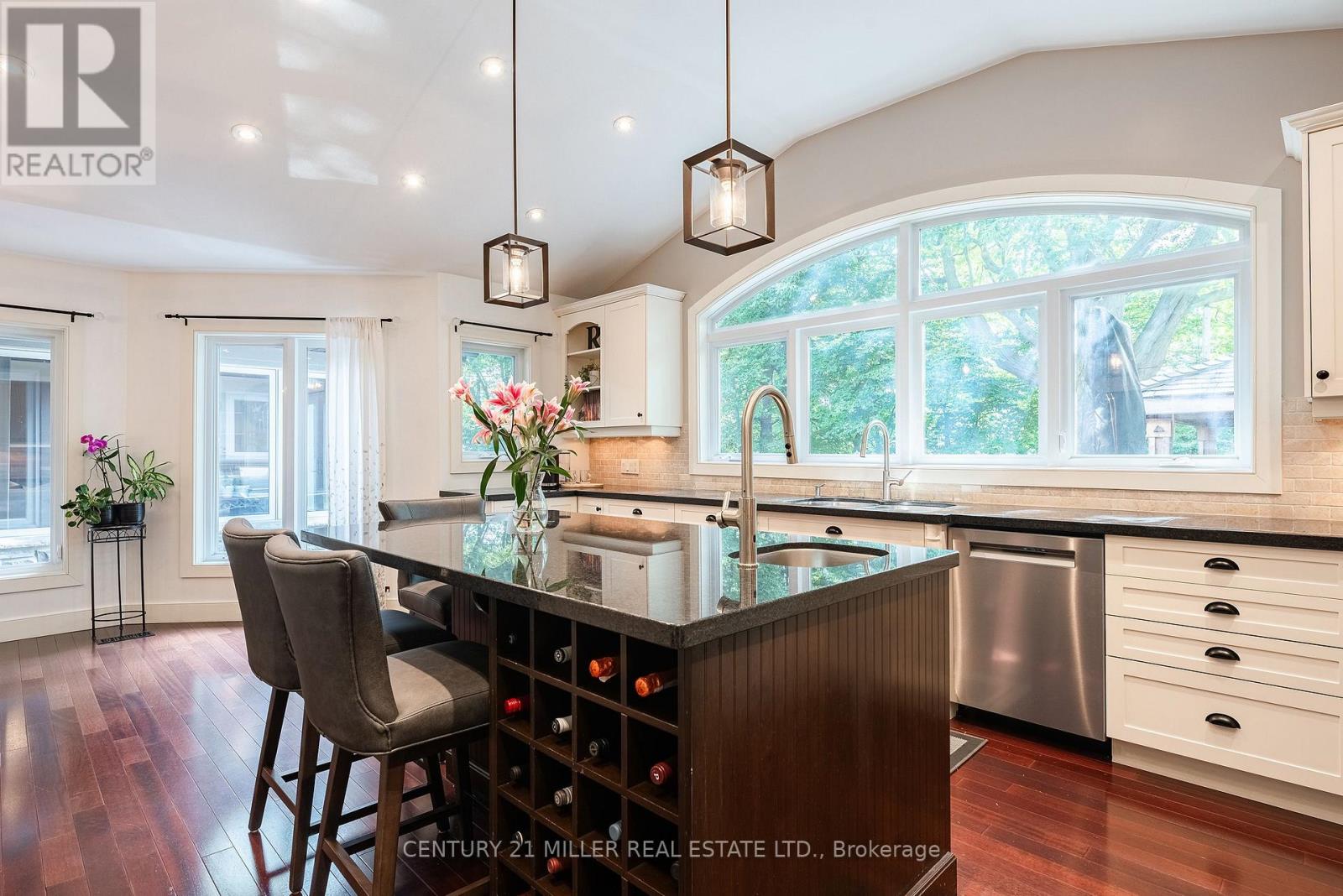 240 Colchester Drive, Oakville, Ontario  L6J 5S5 - Photo 13 - W13706220