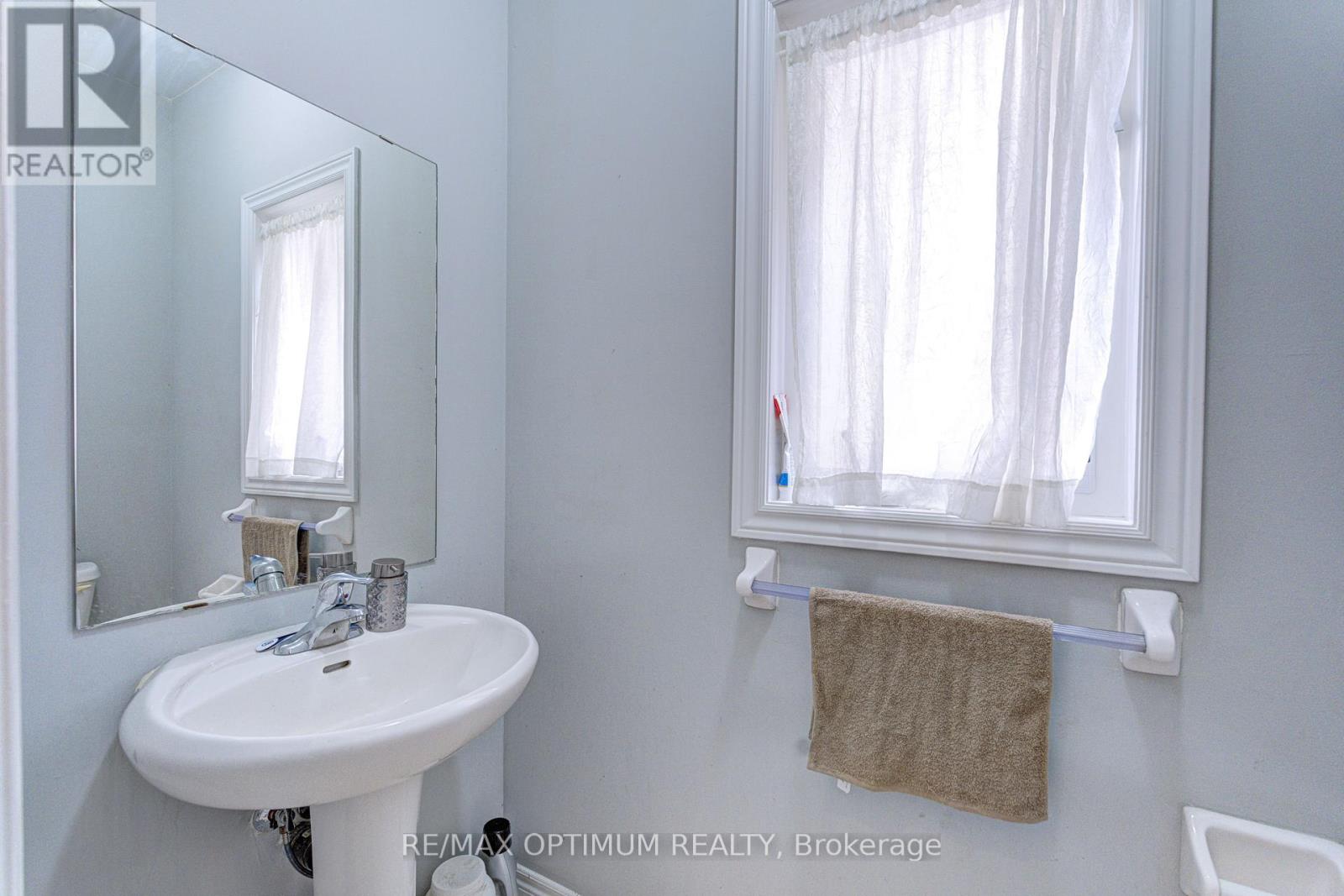 12 Franktown Drive, Brampton, Ontario  L6P 3N3 - Photo 13 - W13706224
