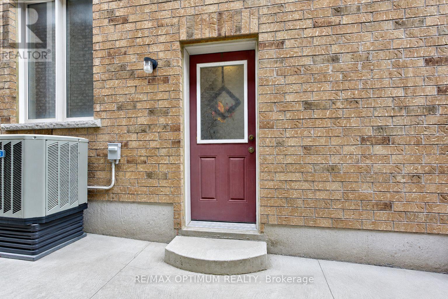 12 Franktown Drive, Brampton, Ontario  L6P 3N3 - Photo 19 - W13706224