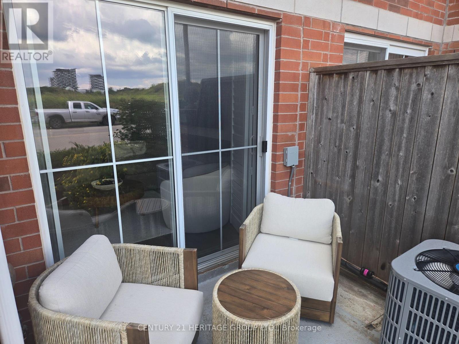 3 - 2444 Post Road, Oakville, Ontario  L6H 0J2 - Photo 2 - W13706252