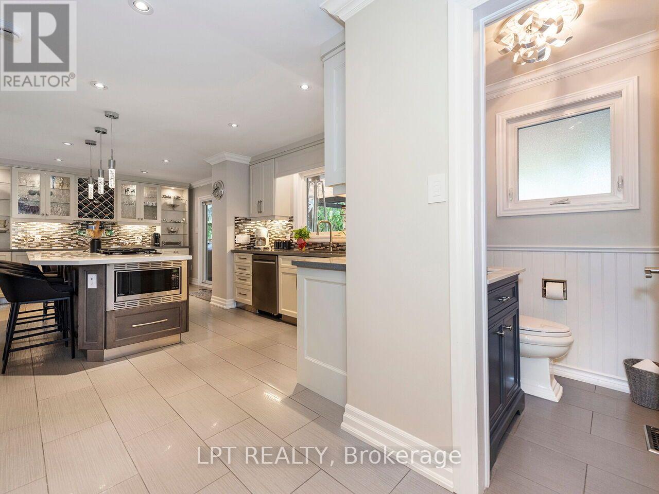 493 Tipperton Crescent, Oakville, Ontario  L6L 5E1 - Photo 15 - W13706274