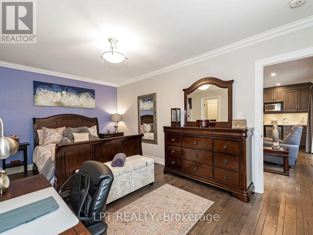 493 Tipperton Crescent, Oakville, Ontario  L6L 5E1 - Photo 19 - W13706274