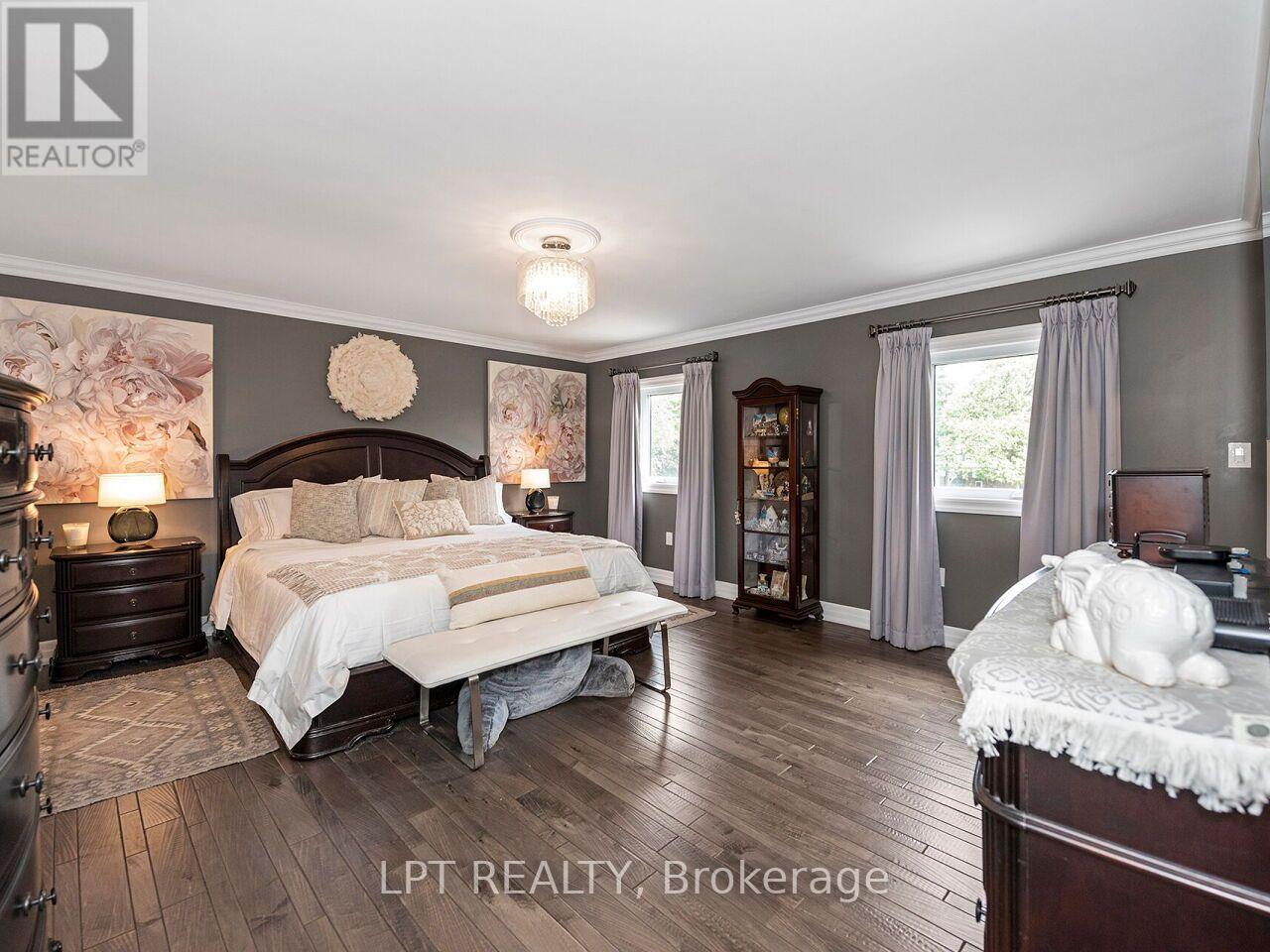 493 Tipperton Crescent, Oakville, Ontario  L6L 5E1 - Photo 21 - W13706274