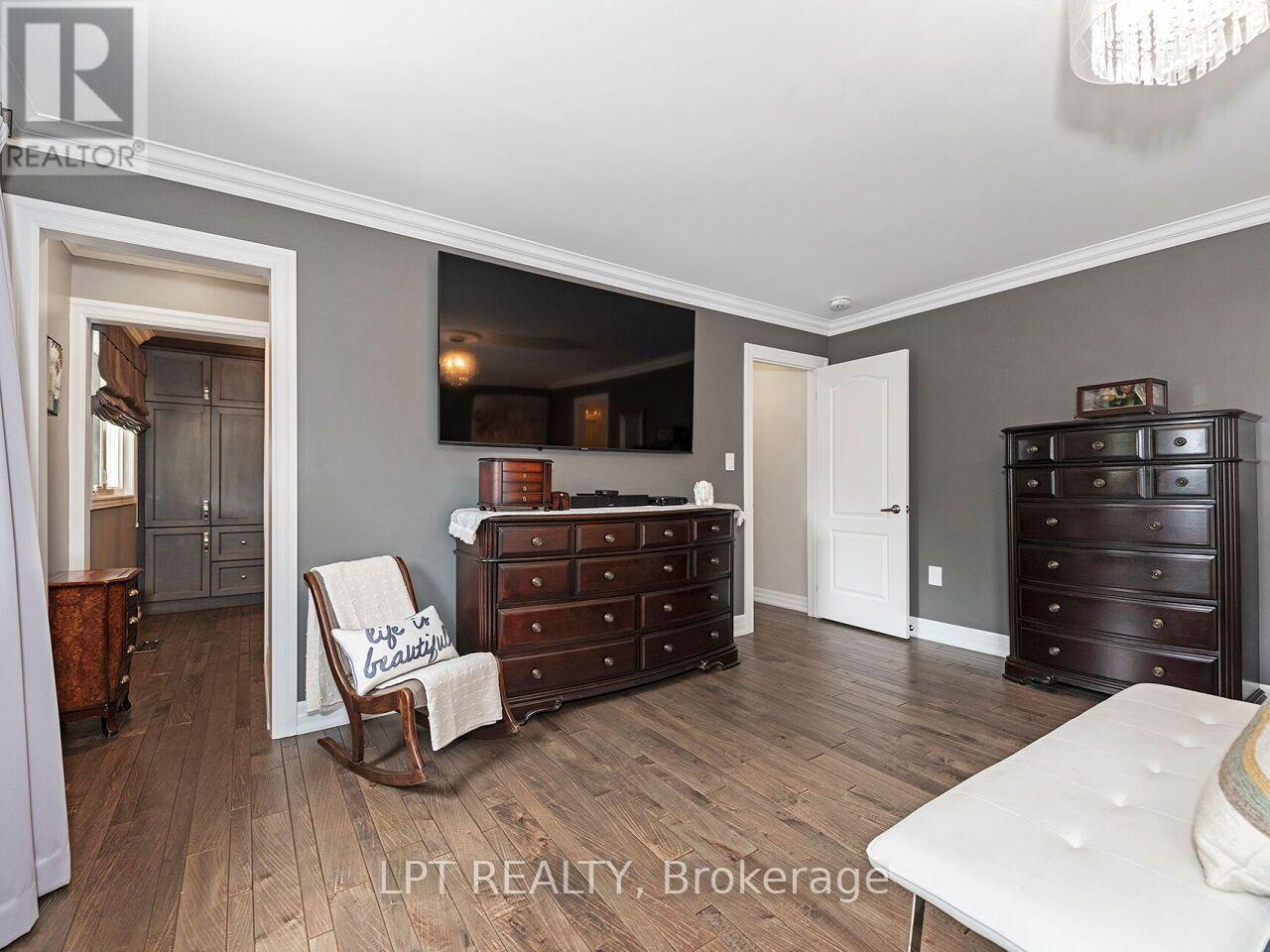 493 Tipperton Crescent, Oakville, Ontario  L6L 5E1 - Photo 23 - W13706274