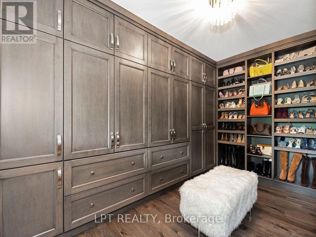 493 Tipperton Crescent, Oakville, Ontario  L6L 5E1 - Photo 24 - W13706274