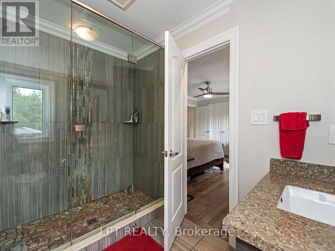 493 Tipperton Crescent, Oakville, Ontario  L6L 5E1 - Photo 31 - W13706274