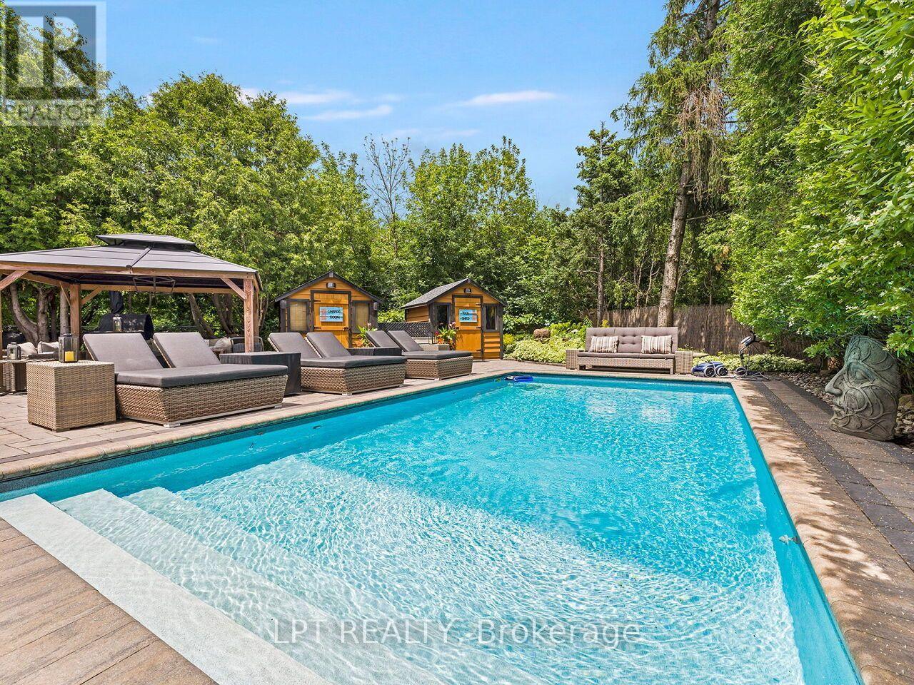 493 Tipperton Crescent, Oakville, Ontario  L6L 5E1 - Photo 4 - W13706274
