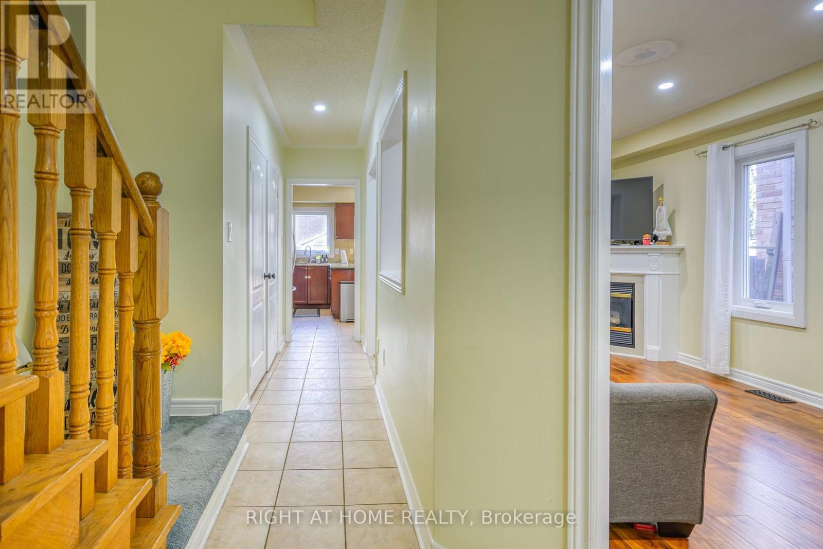 6683 Opera Glass Crescent, Mississauga, Ontario  L5W 1R8 - Photo 10 - W13706280