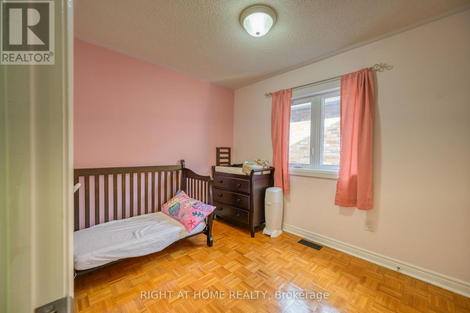 6683 Opera Glass Crescent, Mississauga, Ontario  L5W 1R8 - Photo 18 - W13706280