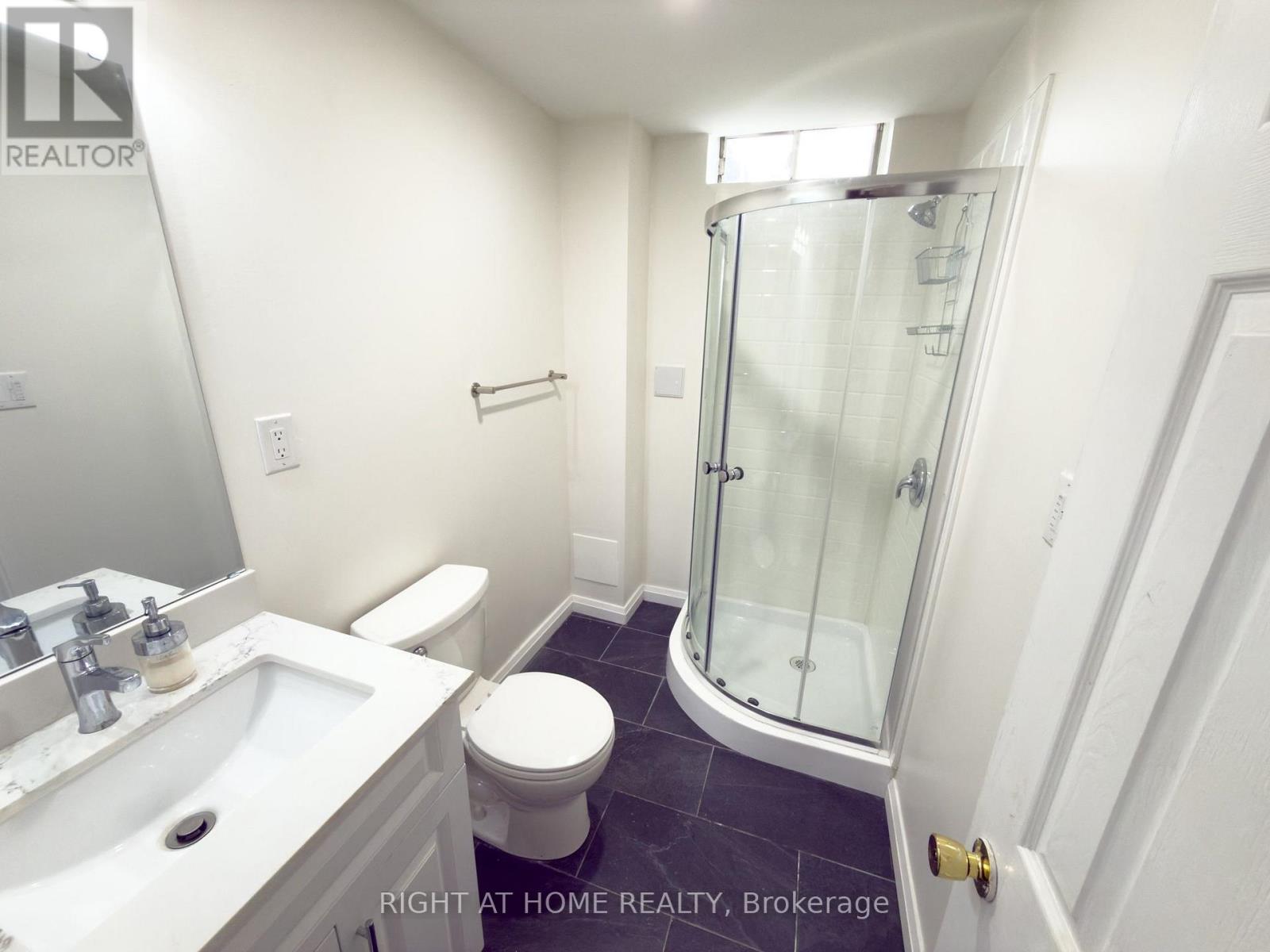 6683 Opera Glass Crescent, Mississauga, Ontario  L5W 1R8 - Photo 39 - W13706280