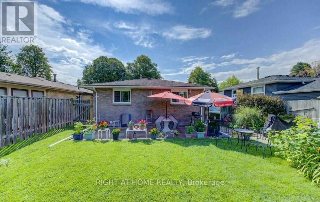 204 Holborn Drive, Kitchener, Ontario  N2A 2E8 - Photo 43 - X13706060