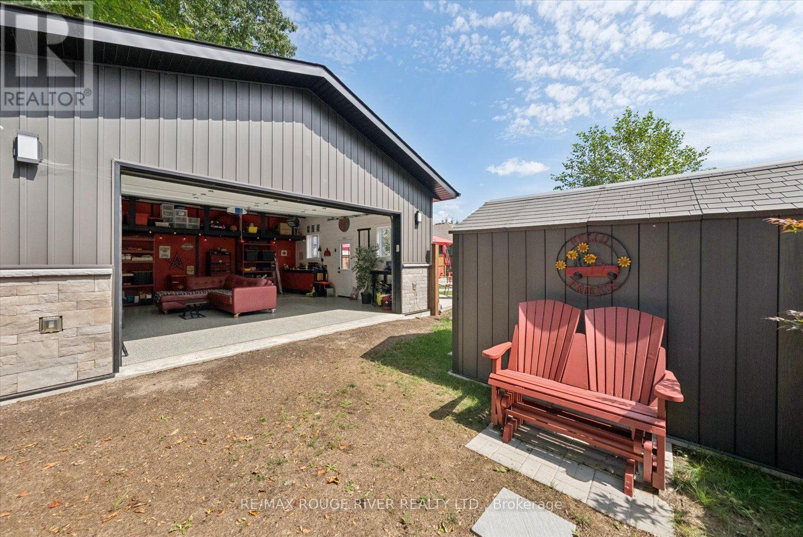 25 Ambrosia Terrace, Quinte West, Ontario  K8V 0G7 - Photo 2 - X13706254
