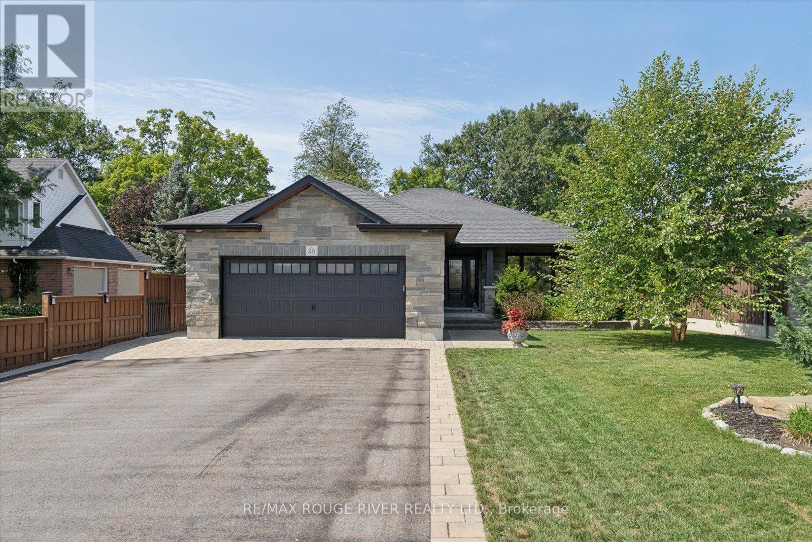 25 Ambrosia Terrace, Quinte West, Ontario  K8V 0G7 - Photo 3 - X13706254