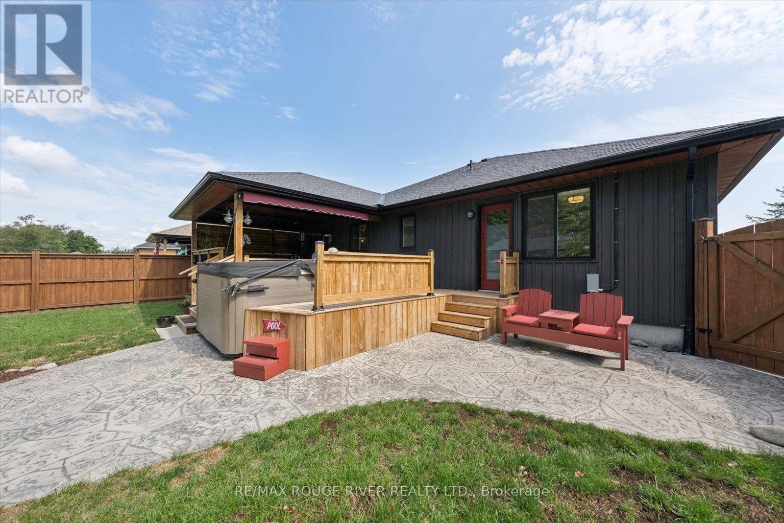 25 Ambrosia Terrace, Quinte West, Ontario  K8V 0G7 - Photo 42 - X13706254