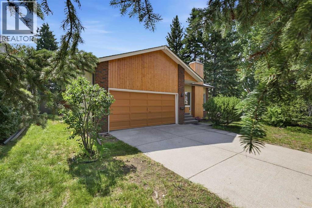 416 Brookpark Drive Sw, Calgary, Alberta  T2W 3N7 - Photo 2 - A2331088