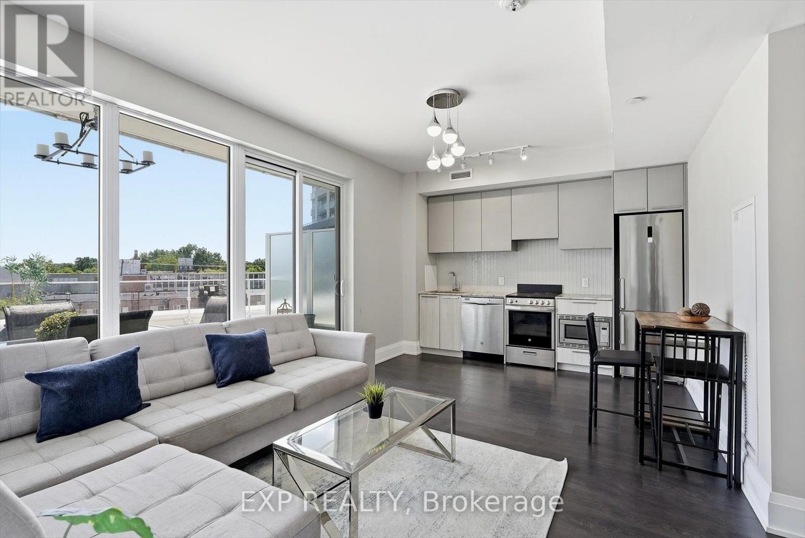 311 - 20 Brin Drive, Toronto, Ontario  M8X 0B2 - Photo 2 - W13687940