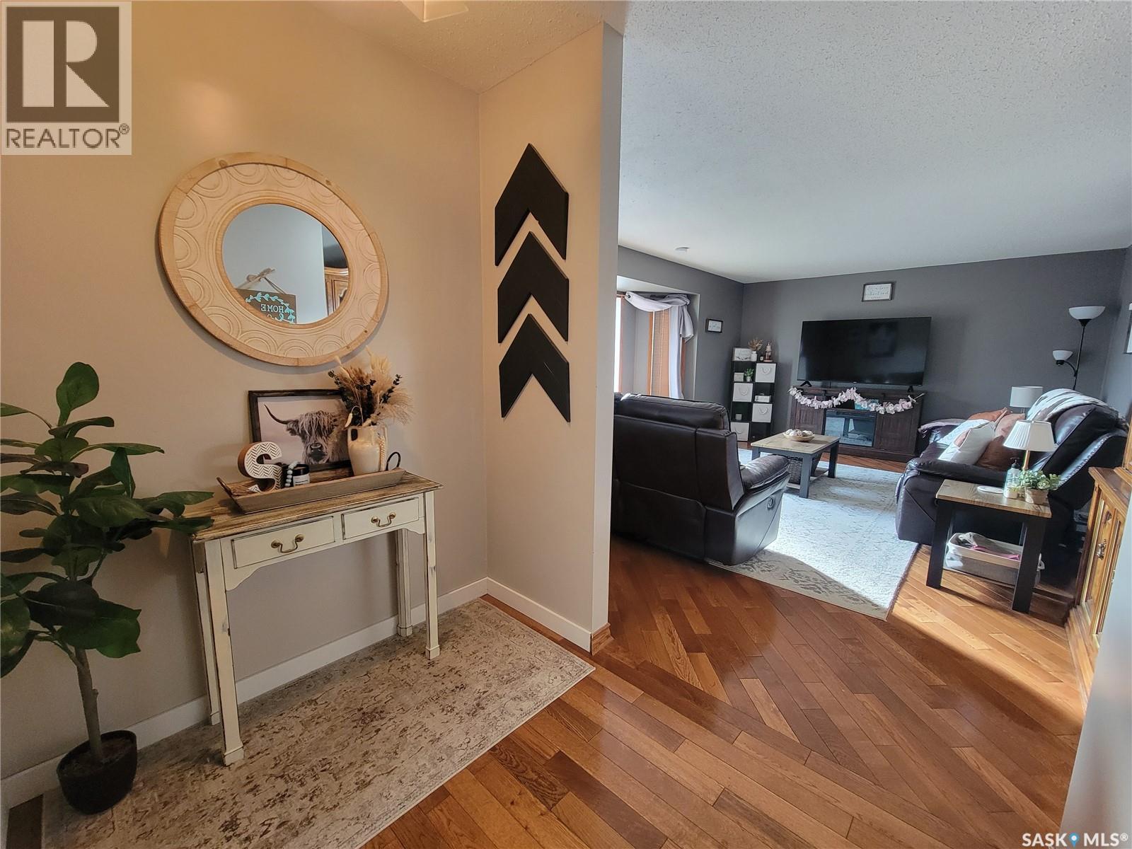 4702 Leader Street, Macklin, Saskatchewan  S0L 2C0 - Photo 15 - SK046429
