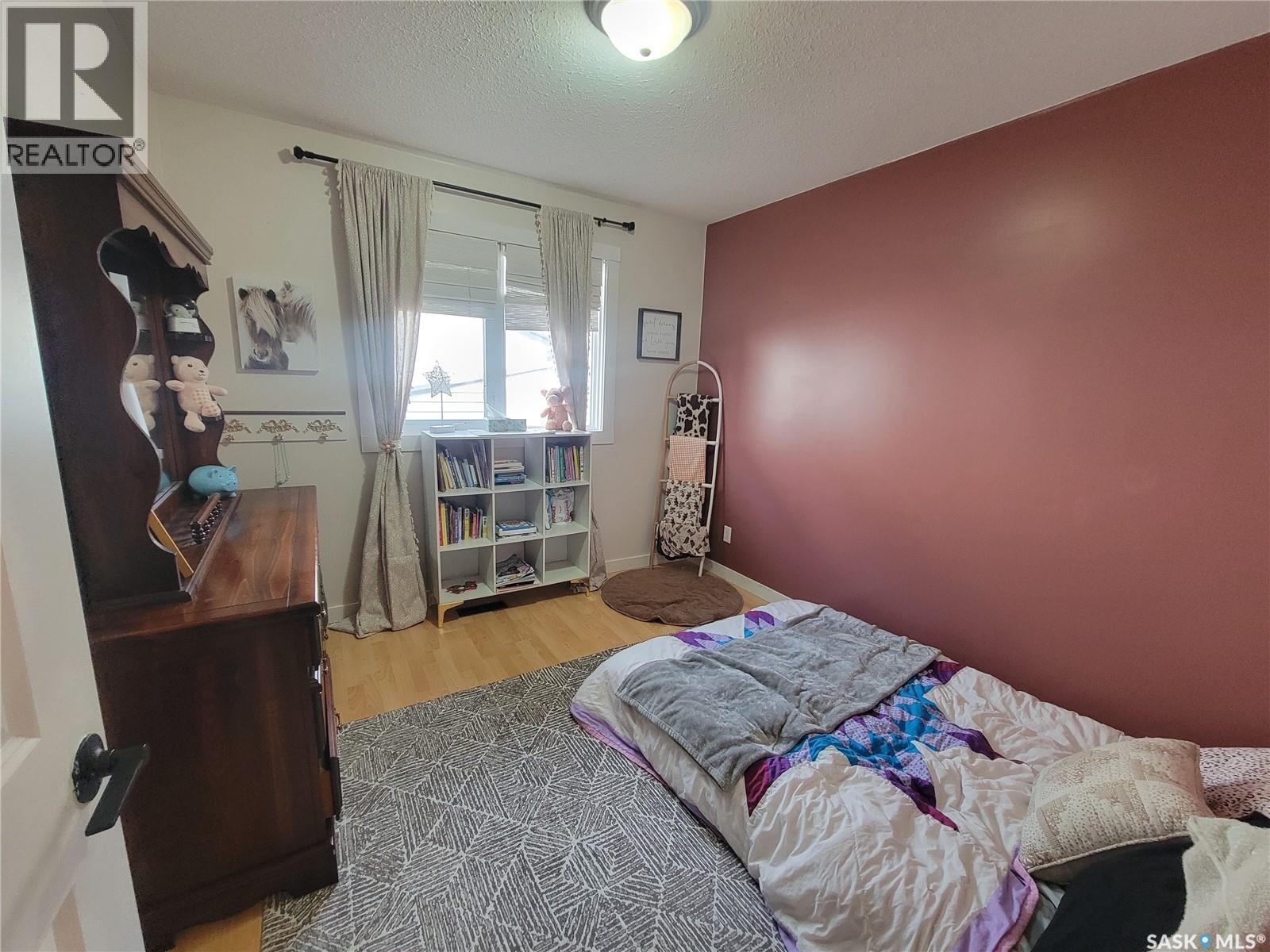 4702 Leader Street, Macklin, Saskatchewan  S0L 2C0 - Photo 21 - SK046429