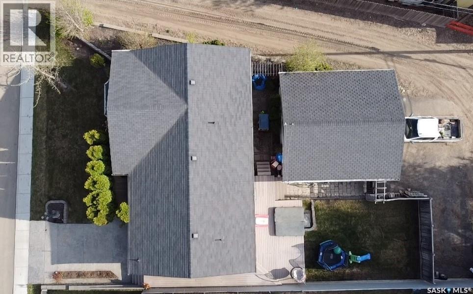 4702 Leader Street, Macklin, Saskatchewan  S0L 2C0 - Photo 3 - SK046429
