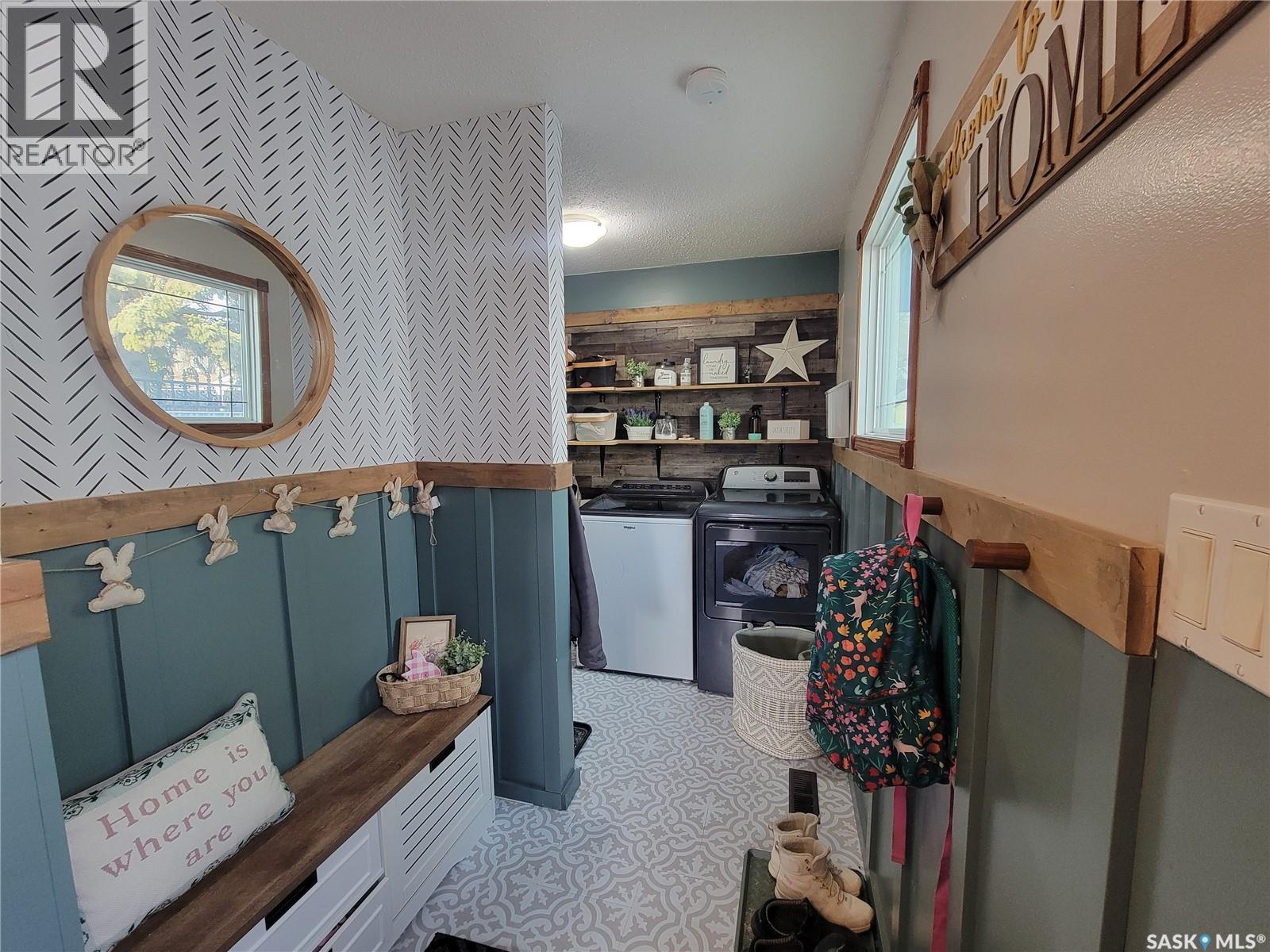 4702 Leader Street, Macklin, Saskatchewan  S0L 2C0 - Photo 5 - SK046429