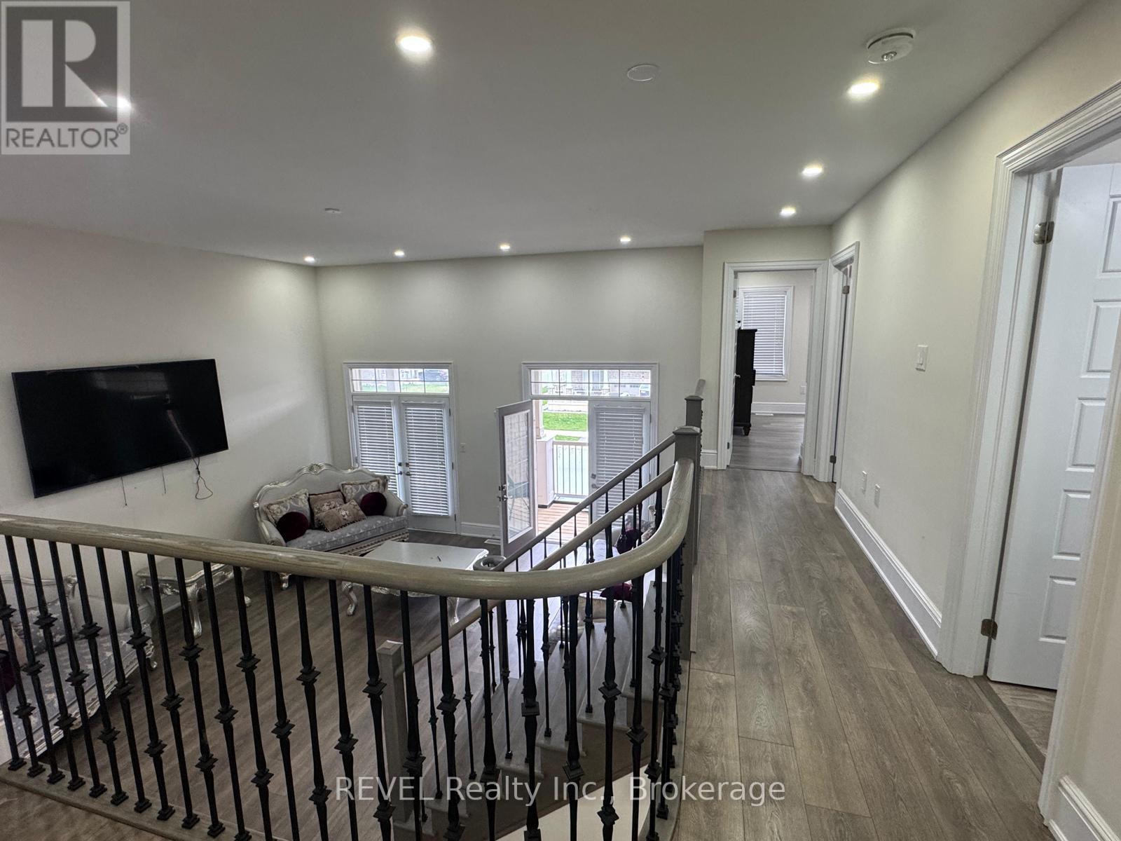 8619 Chickory Trail, Niagara Falls, Ontario  L2H 3S5 - Photo 18 - X13579814