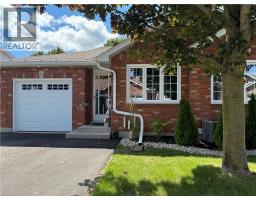 60 WHITLAW Way Unit# 16, Paris, Ontario
