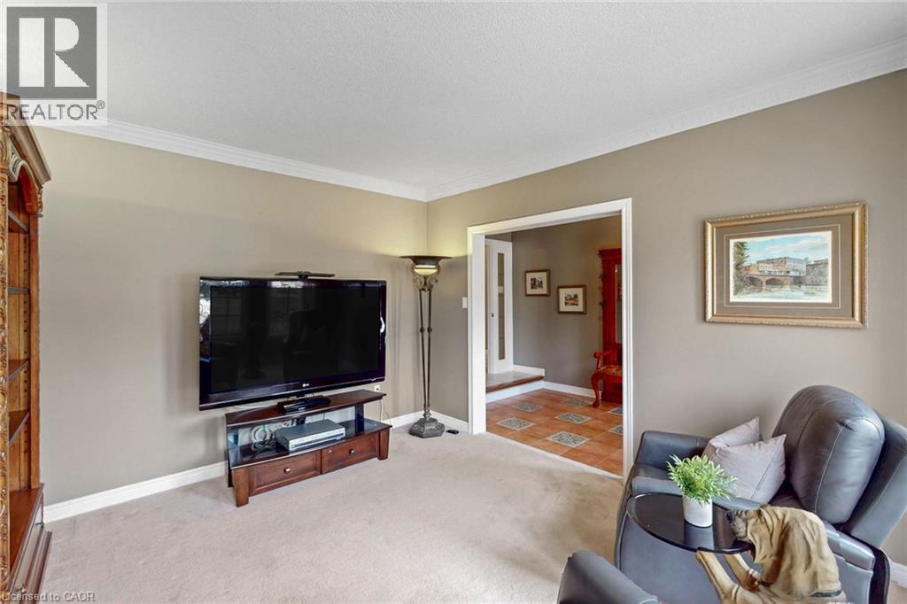 6872 Round Leaf Court, Mississauga, Ontario  L5N 6X6 - Photo 7 - 40838841