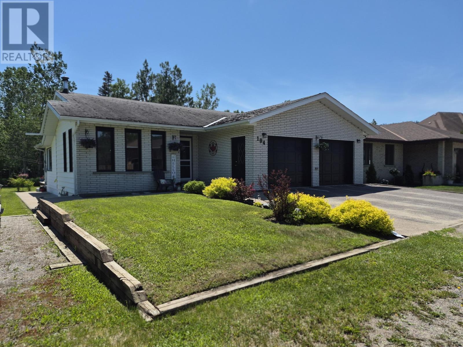 104 Centennial Drive, Schreiber, Ontario  P0T 2W0 - Photo 2 - TB2601734