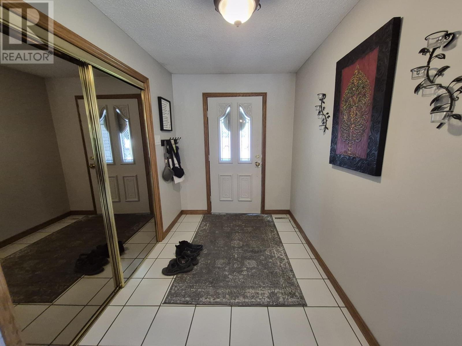 104 Centennial Drive, Schreiber, Ontario  P0T 2W0 - Photo 4 - TB2601734
