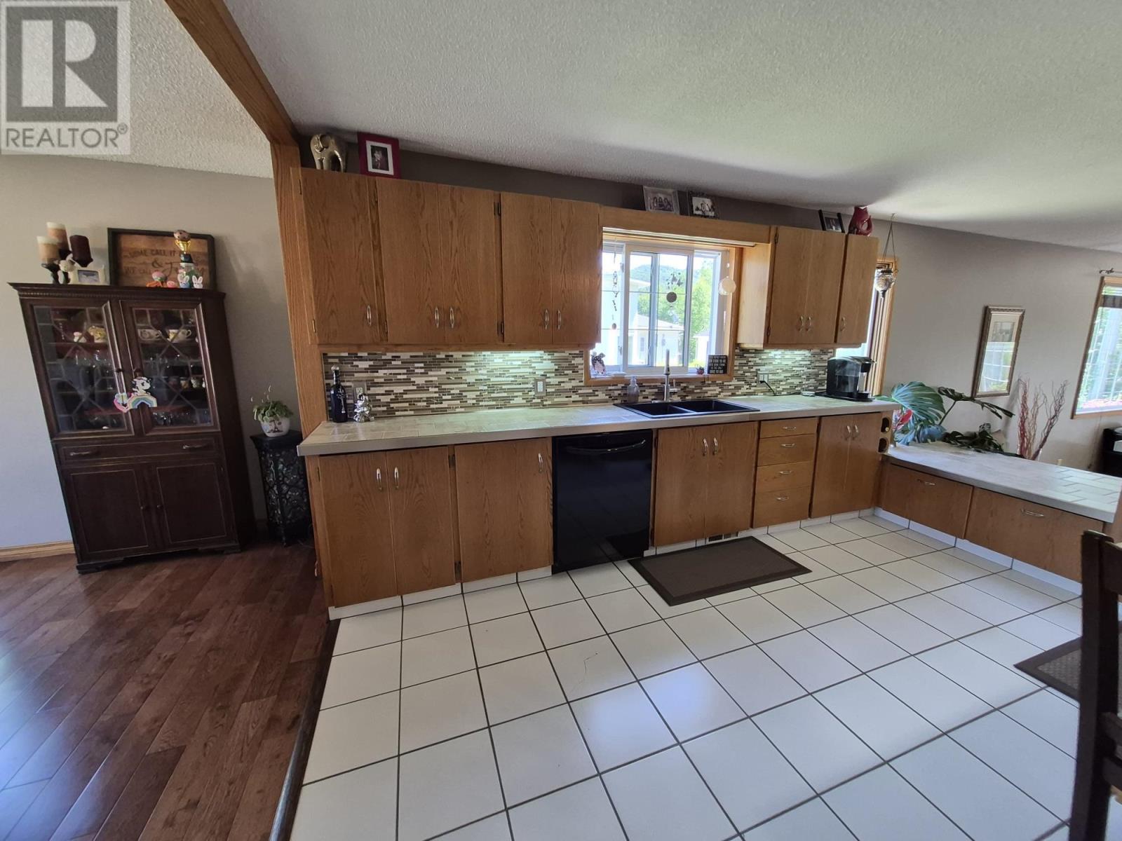 104 Centennial Drive, Schreiber, Ontario  P0T 2W0 - Photo 8 - TB2601734