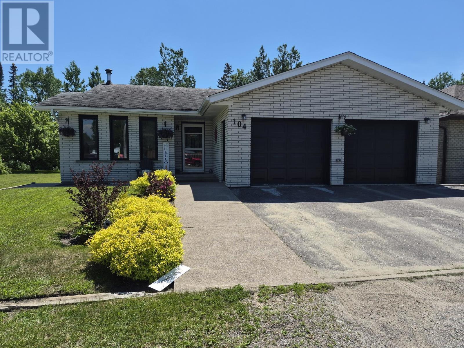 104 Centennial Drive, Schreiber, Ontario  P0T 2W0 - Photo 3 - TB2601734