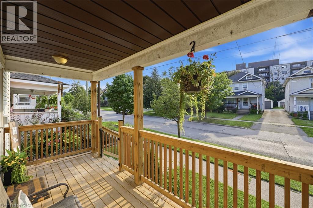 52 Berryman Avenue, St. Catharines, Ontario  L2R 3W9 - Photo 4 - 40856170