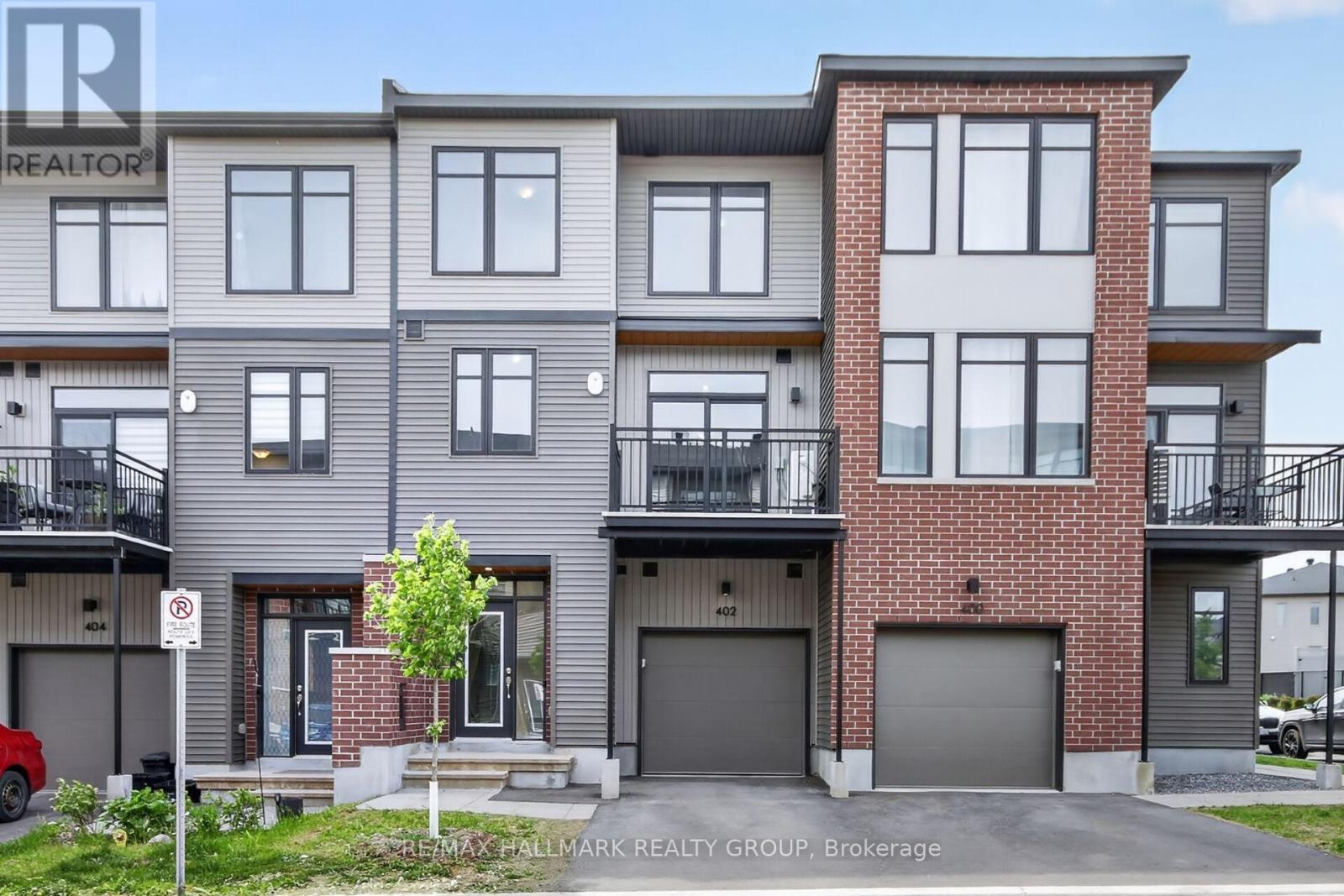 402 JEWELWING PRIVATE, Ottawa, Ontario