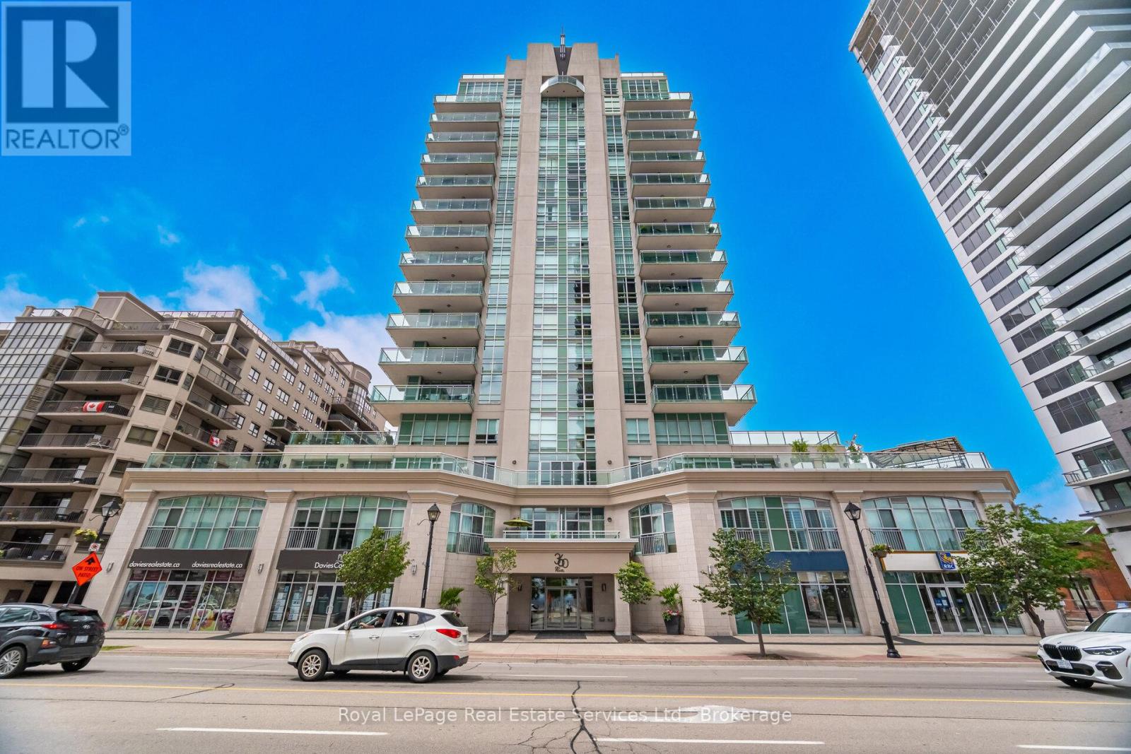 303 - 360 PEARL STREET, Burlington, Ontario