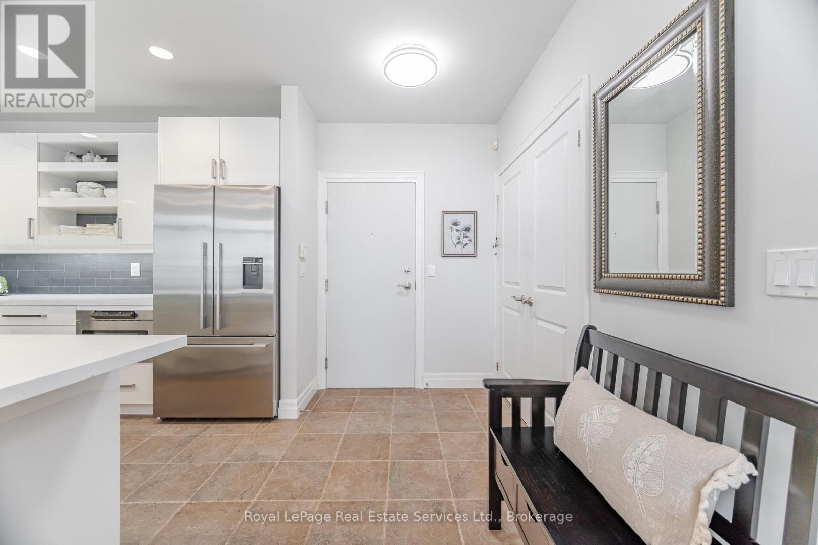 303 - 360 Pearl Street, Burlington, Ontario  L7R 1E1 - Photo 5 - W13706426