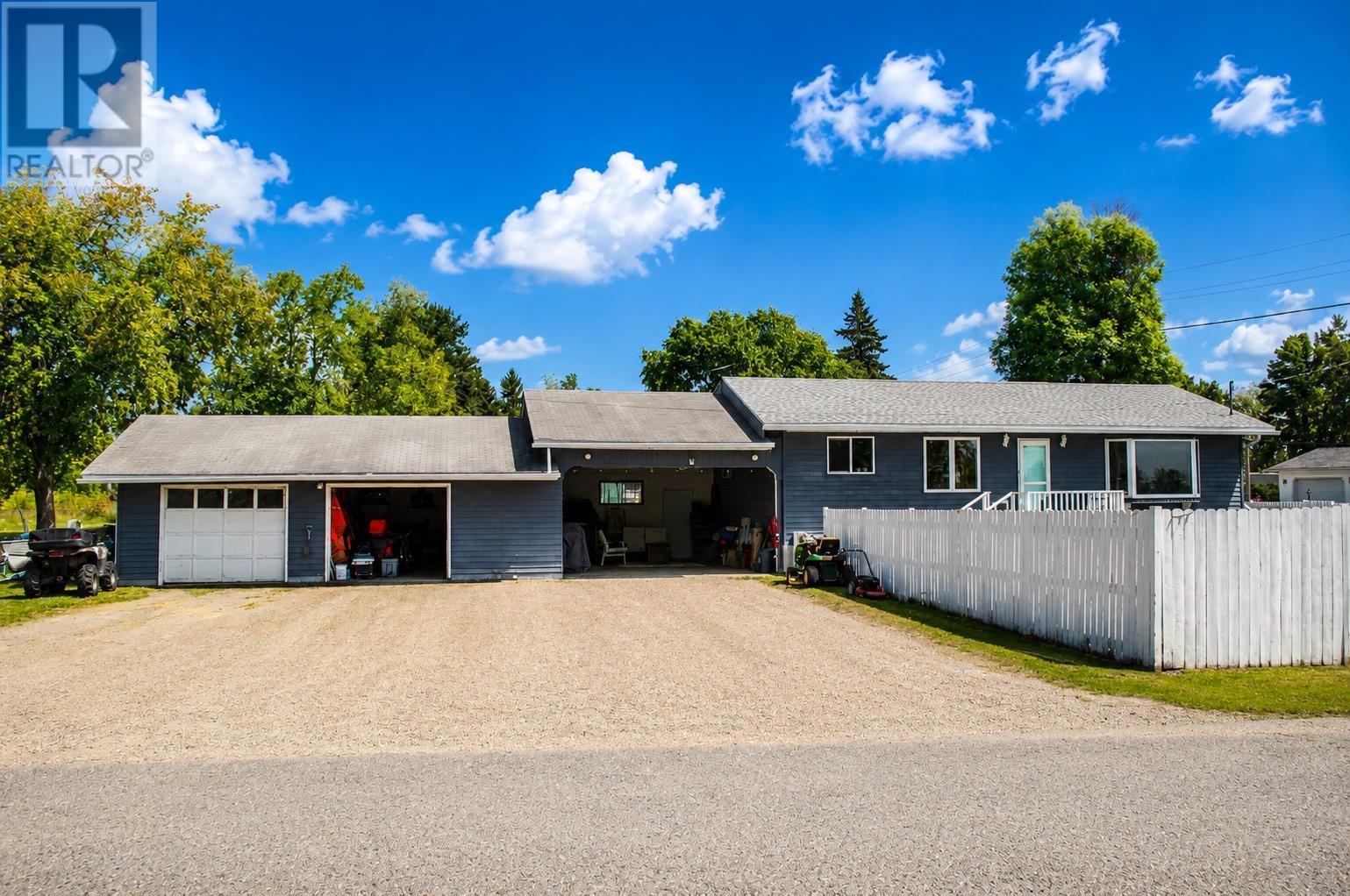501 Atwood Ave, Rainy River, Ontario  P0W 1L0 - Photo 2 - TB2602485