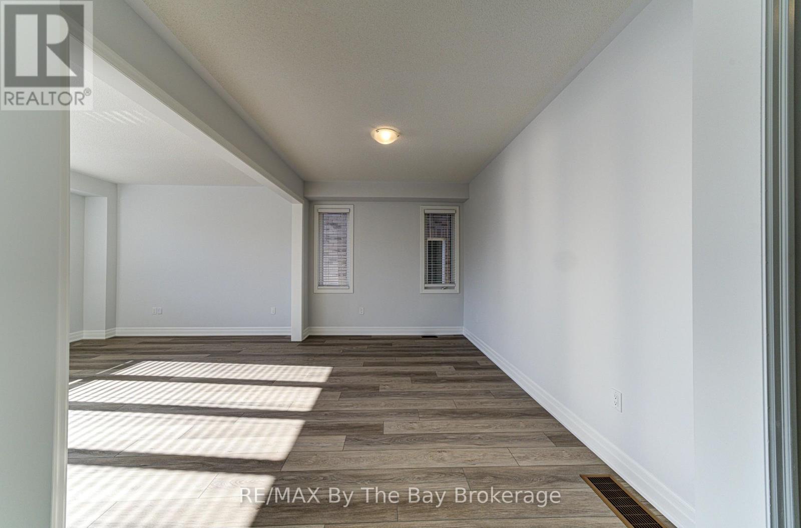 17 Rosanne Circle, Wasaga Beach, Ontario  L9Z 0N4 - Photo 15 - S13706370
