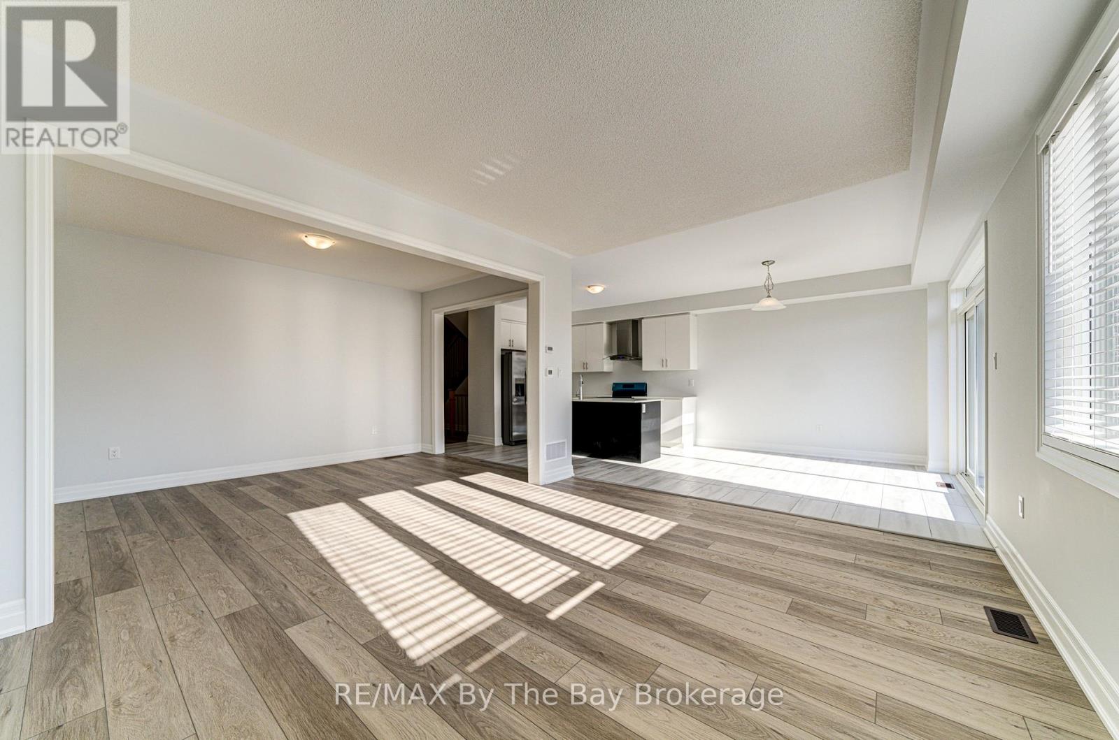 17 Rosanne Circle, Wasaga Beach, Ontario  L9Z 0N4 - Photo 22 - S13706370
